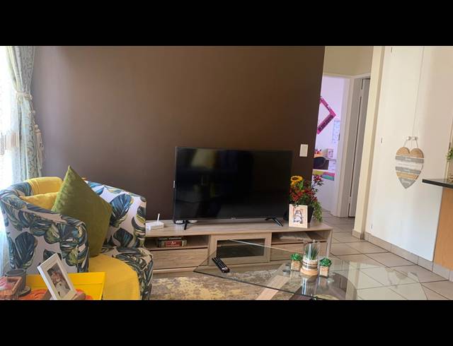 2 BEDROOM SECTIONAL TITLE FOR SALE IN CLARINA